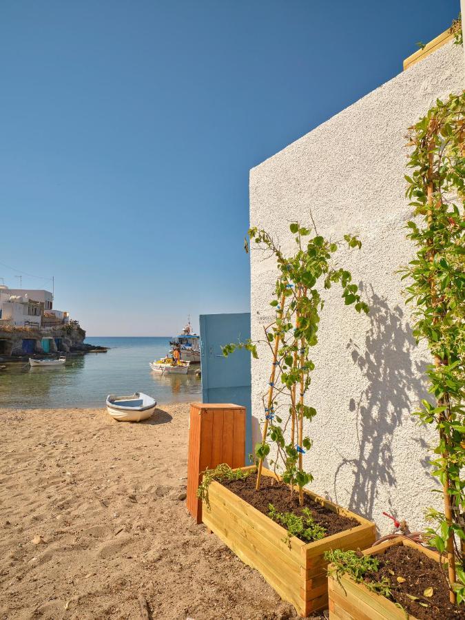 The Elephant Beach House Kímolos Exterior foto